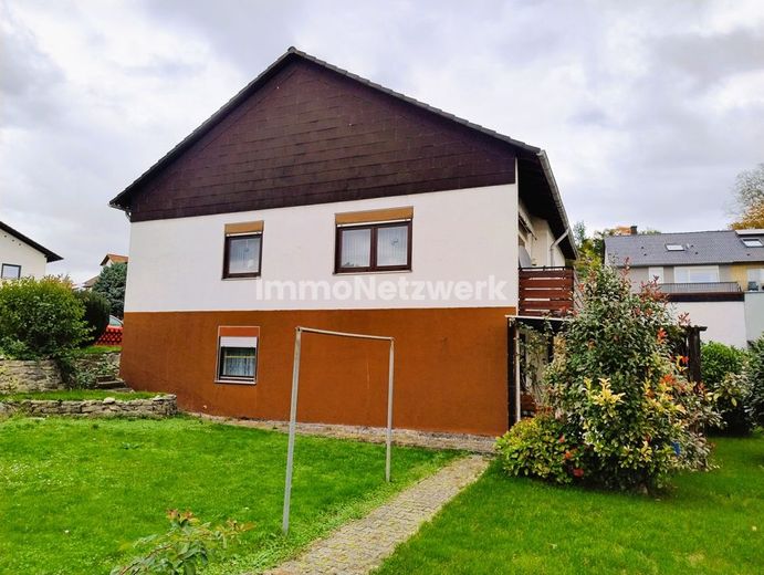 75015 Bretten - Ihr Traumhaus in Bretten-Gölshausen: Geräumig, hell und voller Möglichkeiten! – Blick vom Garten