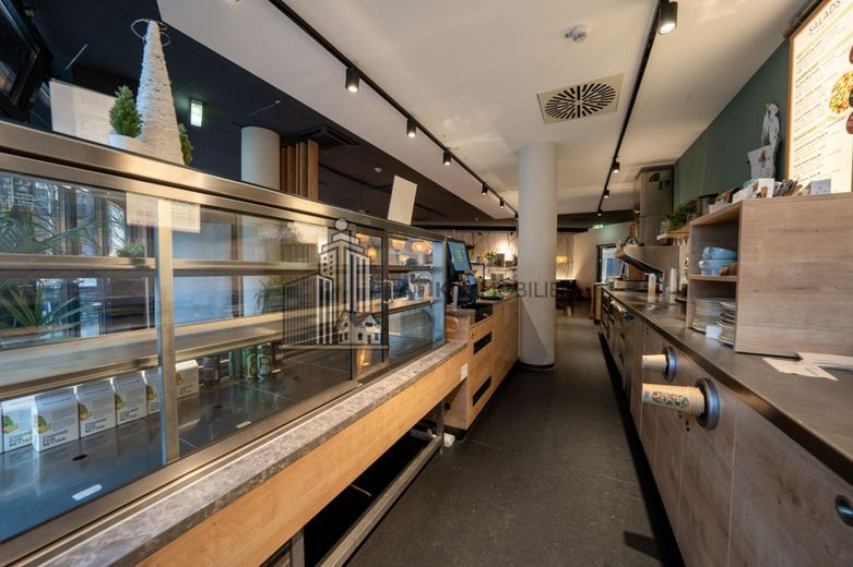 ATIK: Attraktive Gastronomiefläche im frequentierten Gesundheitszentrum – Innenansicht
