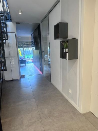 Exklusive Stadtvilla, bei Leipzig – nachhaltig, modern & sofort zum Wohlfühlen – Foto 1