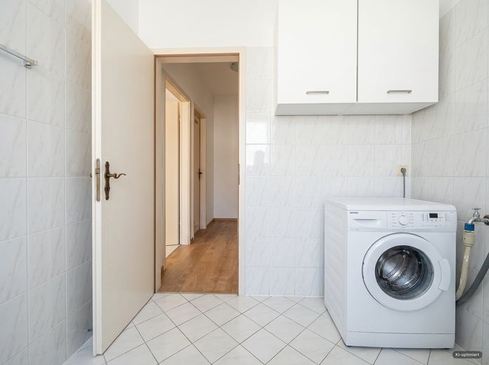 Große 2-Zimmer-Wohnung mit Einbauküche im Erdgeschoss – फोटो 5