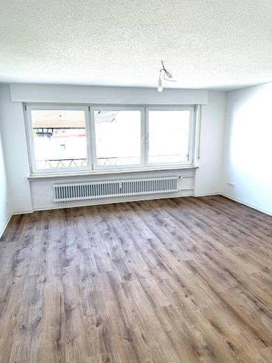 Erstbezug nach Sanierung- tolle 3-Zimmer Wohnung mit Balkon – Schlafzimmer