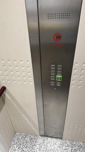 TOP-Wohnlage in Düsseldorf-Gerresheim – Modernisierter Aufzug