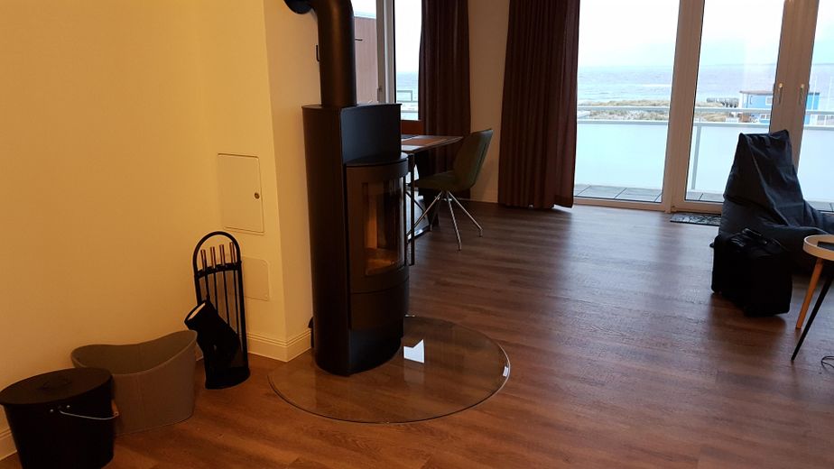 Pier 13 | 98 m² vista sul Mar Baltico, sauna e camino | senza commissioni – Kamin