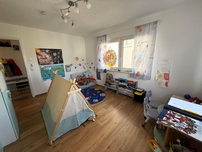 Neuwertige Doppelhaushälfte in schöner Lage – Kinderzimmer