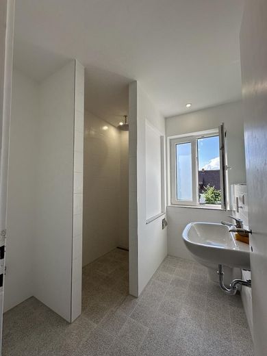 Helle 3-Zimmer-Wohnung mit Balkon – ruhige & zentrumsnahe Lage – Bad