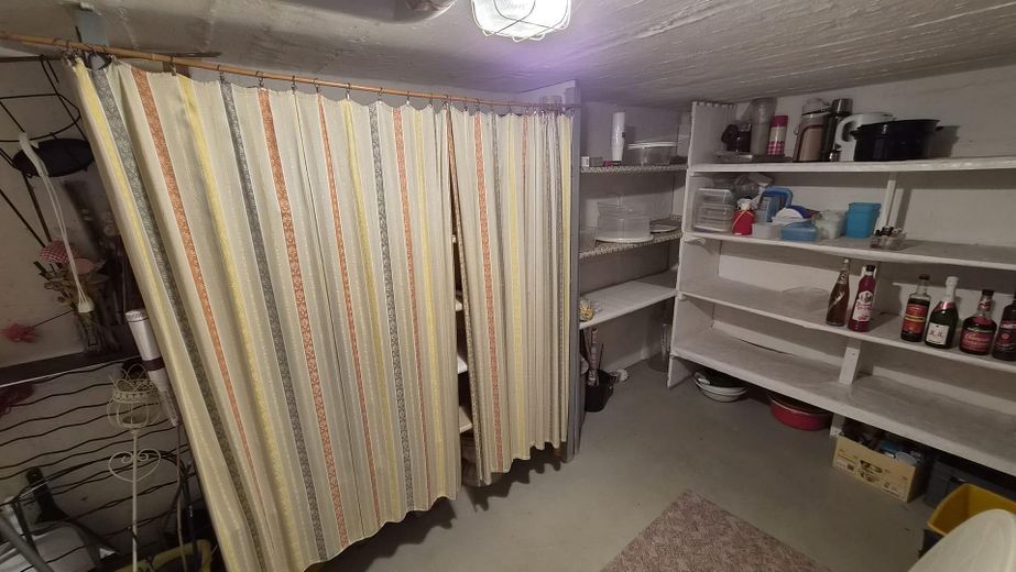 Dom szeregowy w Bad Gandersheim z pięknym ogrodem i piwnicą OD OSOBY PRYWATNEJ! – großer Vorratsraum im Keller
