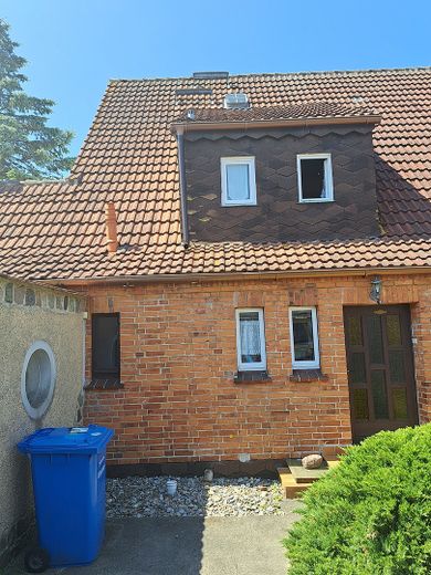 Charmantes 120 m ² Backsteinklinkerhaus mit Grundstück 719 m² in optimaler, sehr ruhiger Lage – Foto 2