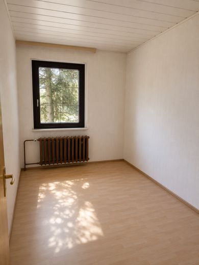 Einfamilienhaus in ruhiger Wohnlage ca.115m2 in MD-Rothensee mit
großen Grundstück zu verkaufen. – Arbeitszimmer / Kinderzimmer