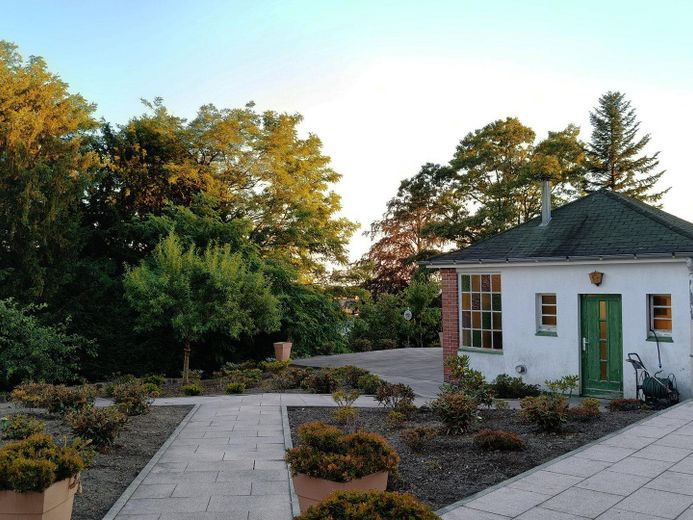 Garten mit eigener Terrasse