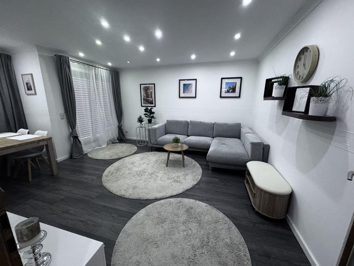 2-Zi Wohnung in Wiesbaden / Dotzheim /Bad/  Terrasse /Einbauküche/ Garage – Foto 16