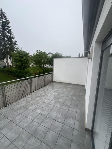 Spacious 5-room maisonette apartment in Neuburg an der Donau – Balkon