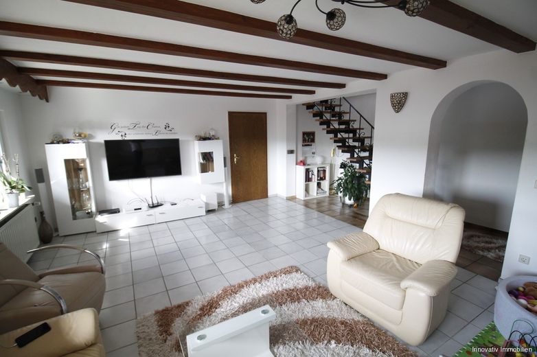 Tolles Zweifamilienhaus direkt am Rodenhofer Naturschutzgebiet – Wohnzimmer OG