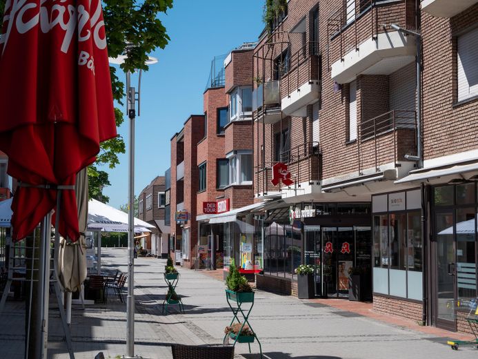 Villa Cologne - Investitionschance in zentraler Lage von 53340 Meckenheim bei Köln/Bonn – Fussgängerzone
