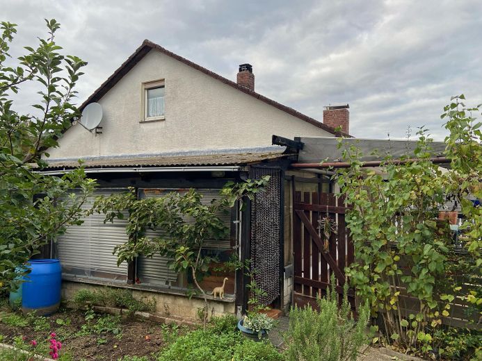 Mehrgenerationhaus (Zweifamilienhaus + 3. Wohnung im Anbau) mit 2 Garagen – फोटो 8