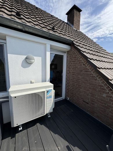 Vendita da privato - casa bifamiliare/casa multigenerazionale su terreno in diritto di superficie a Kaarst Mitte – Dachterrasse / Klimaanlage 1. 