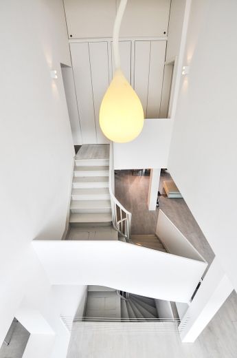 modernes Stadthaus (WEG), zentral, ruhig, unverbaubare Venusberg Aussicht, A+ – interne Treppe