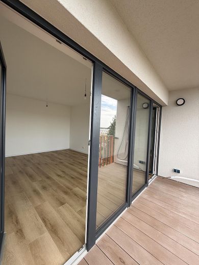 Soleggiato appartamento di 4 locali con 2 balconi, riscaldamento a pavimento a Berlino Biesdorf, A15/16 – Balkon