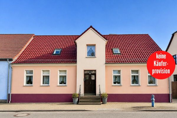 HORN IMMOBILIEN ++ großes Einfamilienhaus in Brüssow bei Löcknitz