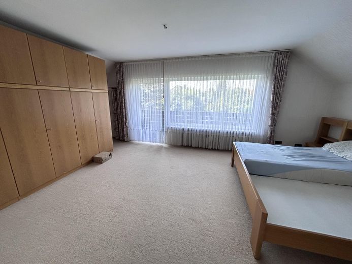 Schlafzimmer mit Loggia