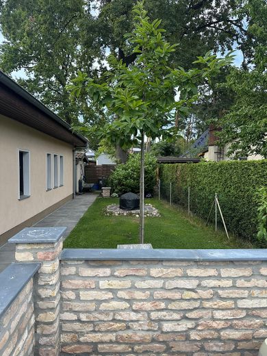 Wohnen wie im Urlaub: Mediterraner Bungalow in Blankenfelde-Mahlow – hinterer Garten