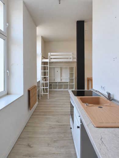 Uerdingen'de 1 odalı daire – 33,8 m², hemen boş – Küche – Blick zum Wohnraum