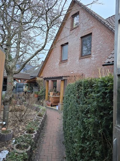 Vorderfront des Hauses