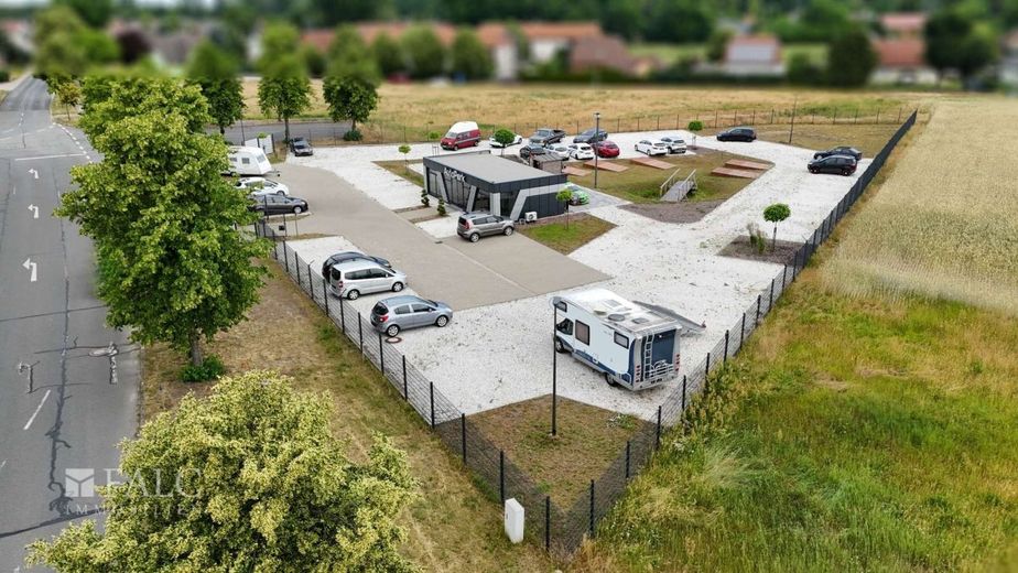 Affitto: terreno commerciale in posizione top - 3.001 m² con eccellente collegamento ai trasporti - FALC Immobilien – Luftaufnahme