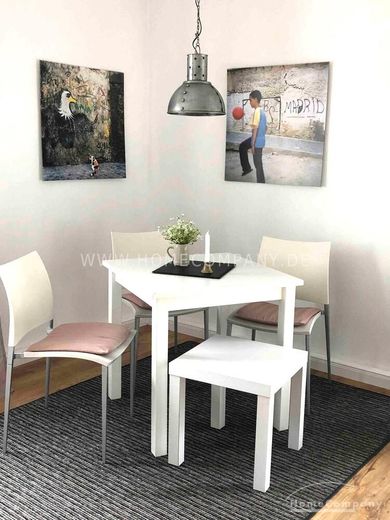27018 HomeCompany Dresden Möbliert/Furnished 2-Zimmer-Apartment mit Balkon in Dresden-Nickern max. 1 Person – e3f85de092ff116421679579c7e4f619510f2799.jpg