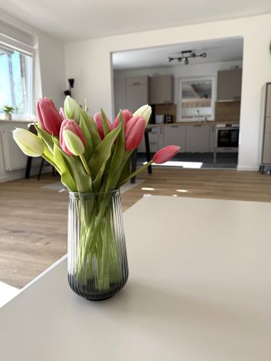 منزل فريزي حديث بالقرب من الشاطئ – Wohnzimmer
