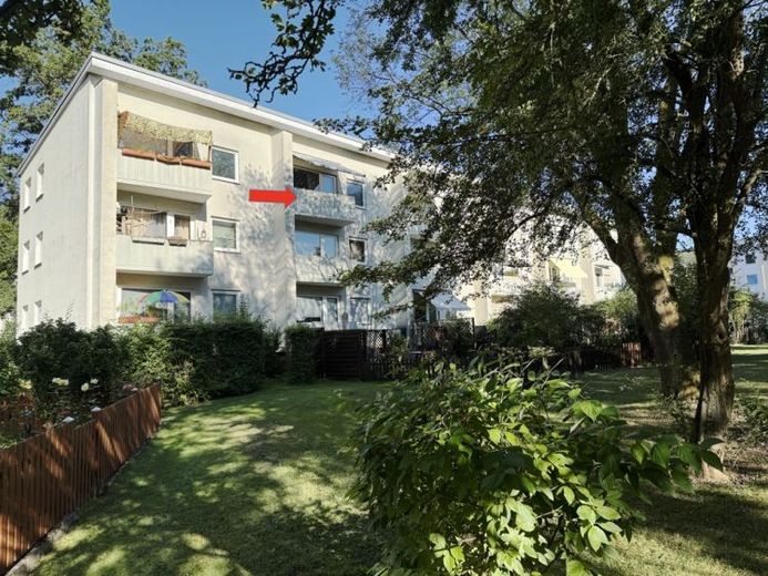 Renovierte 2- ZI WHG mit Loggia und Blick ins Grüne – फोटो 1
