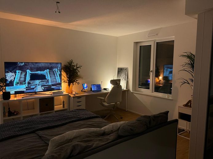 Geräumiges 1-Zimmer Appartment im wunderschönen Marina Quartier HC48 – Wohnraum