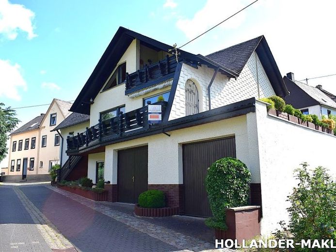 Rustic, solid house with Moselle view in Bruttig-Fankel – Foto 1