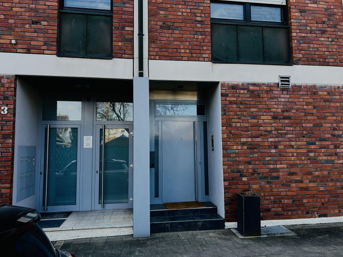 Eingang rechts separat