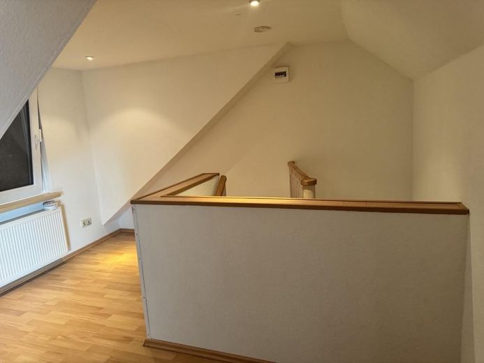 offene Besichtigung - Samstag 17-18 Uhr - 4 Zimmer ETW inkl. Garage – Aufgang