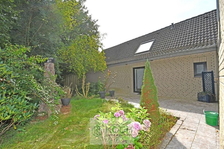 Großes Einfamilienhaus mit zusätzlichem Anbau in Schiffdorf! – Terrasse