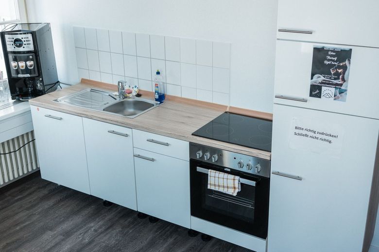 Bürofläche 20m² direkt auf der Karli - provisionsfrei – Gemeinschaftsküche