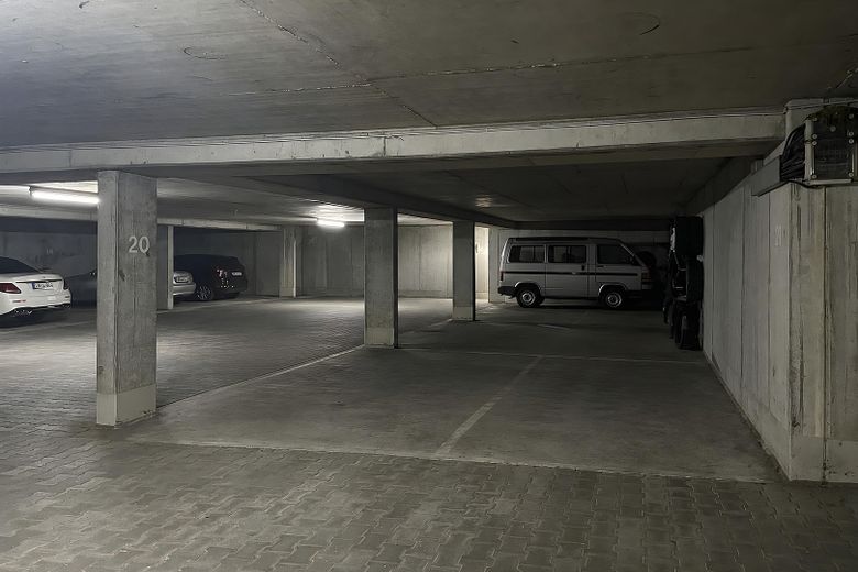 WOHNJUWEL: Helle 4 Zimmer mit zwei Balkonen & TG-Stellplatz – TG Stellplatz