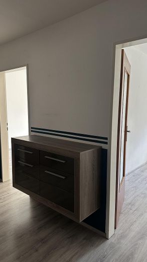 Світла квартира з 3,5 кімнатами – Flur 