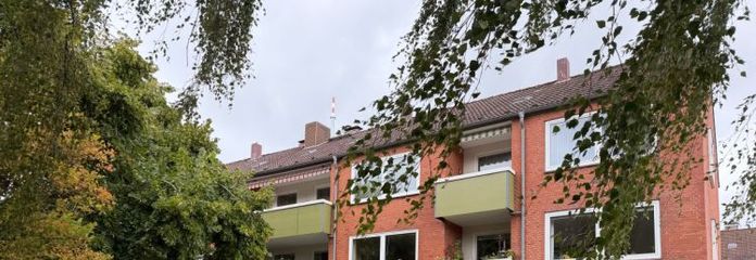 Bezugsfreies Wohnen im grünen Herzen Kiels – 2,5-Zimmer-Wohnung mit Blick ins Grüne