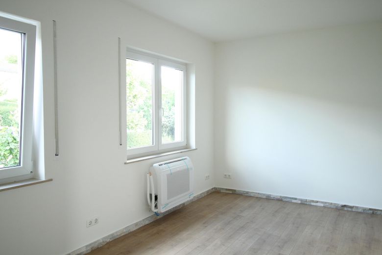 Freistehendes EFH mit Fernblick – Energieklasse B, PV und 2 Einliegerwohnungen – Schlafzimmer