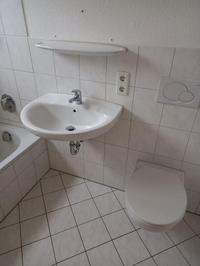 3,5 Zimmer Maisonette-Wohnung – Bad