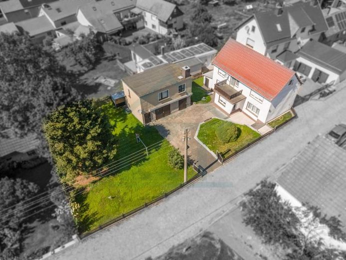 RESERVIERT: Viel Platz für Ihre Ideen: EFH mit Gäste-Bereich & Werkstatt bei Stadtroda – Foto 1