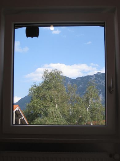Zur Kapitalanlage! Inzell - zentrale, helle 1-Zimmer-Dachgeschoßwohnung - provisionsfrei! – Aussicht