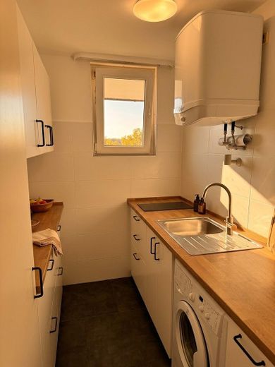 Kapitalanlage in Hannover-Mittelfeld – vermietete 2,5-Zimmer-Wohnung mit Aufzug – Küche