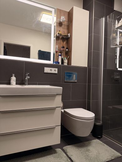 Traumhafte moderne 5-Zimmer  Wohnung in zentraler Lage – Foto 10