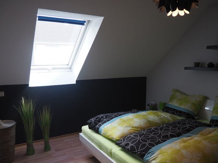 Eigennutzer aufgepasst: Helle, neuwertige Eigentumswohnung in Differten zu verkaufen! – Schlafzimmer
