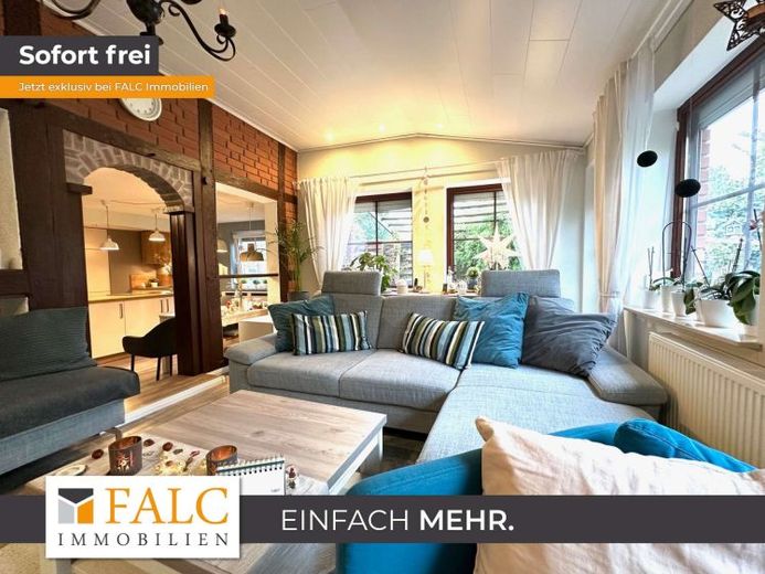 Sofort einziehen ! Einfamilienhaus mit sep. Gästehaus - Komplett saniert – Foto 1