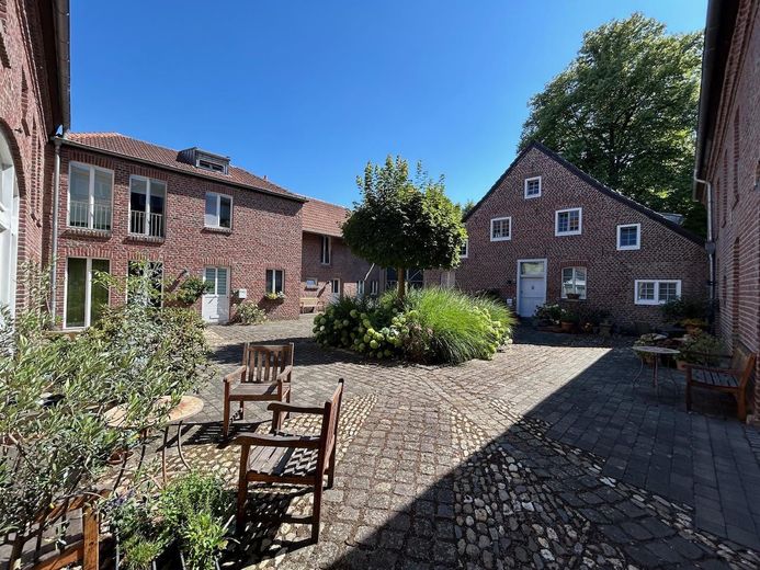 Helle und ruhige 2- Zimmer Wohnung in schönem modernisiertem Vierkanthof in Viersen-Helenabrunn – Foto 3