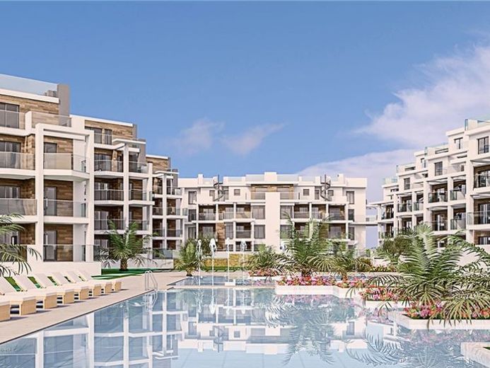 Appartements mit 2 Schlafzimmern, 2 Bädern und Meerblick in abgeschlossener Anlage mit Gemeinschaftspool direkt am Strand – Foto 1