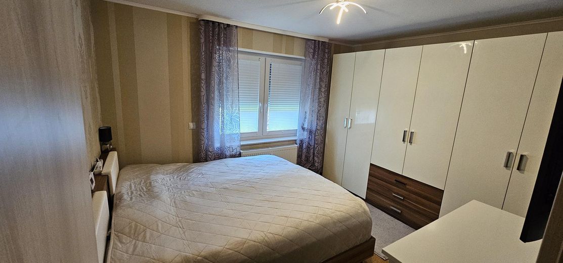 5-Zimmer-EG Wohnung mit Garten, Outdoor-Küche, Doppel Garage & Stellplatz – Wohnen wie im Haus – Schlafzimmer